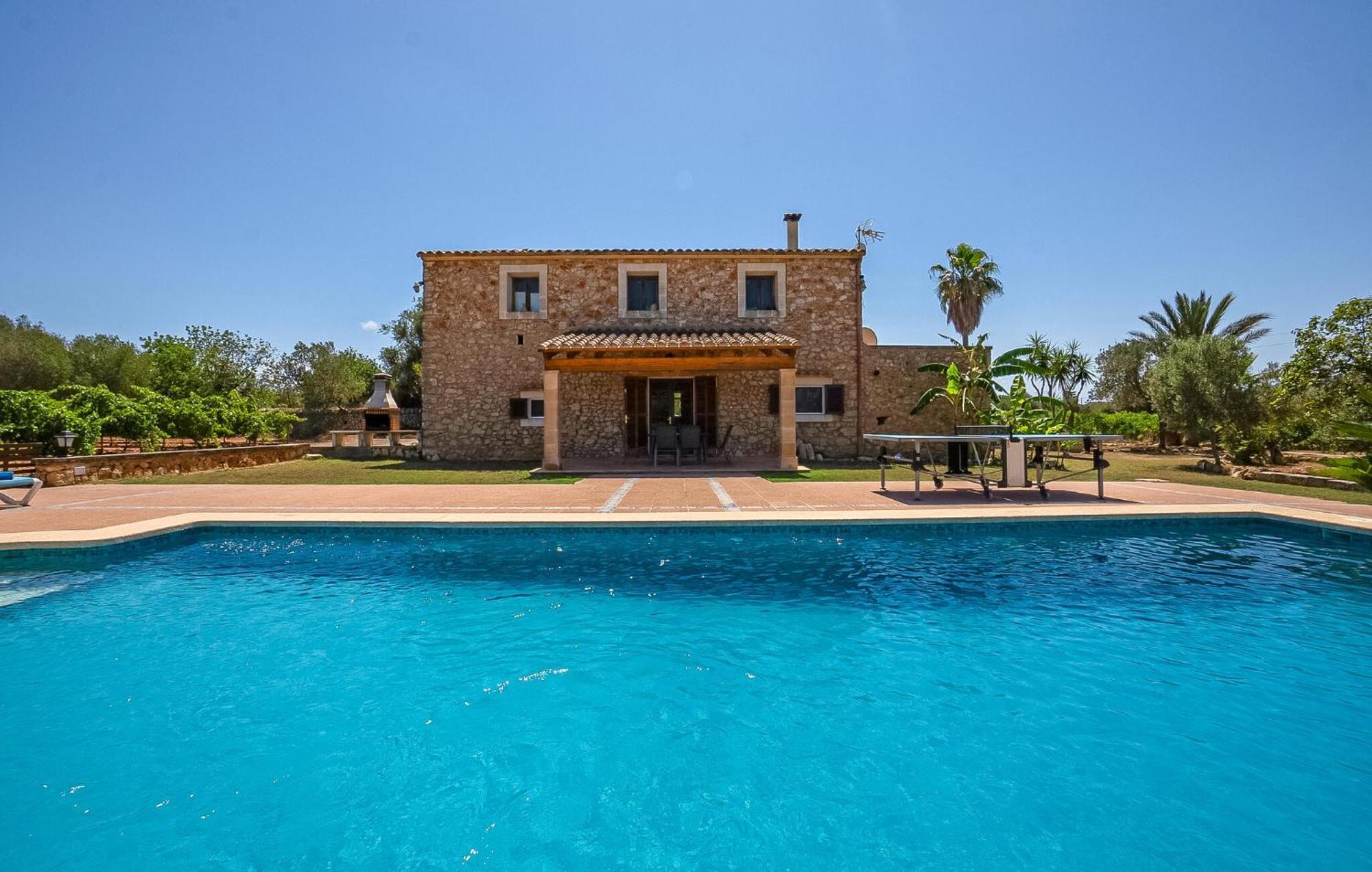 Cozy In With Outdoor Swimming Pool Ferienhaus *